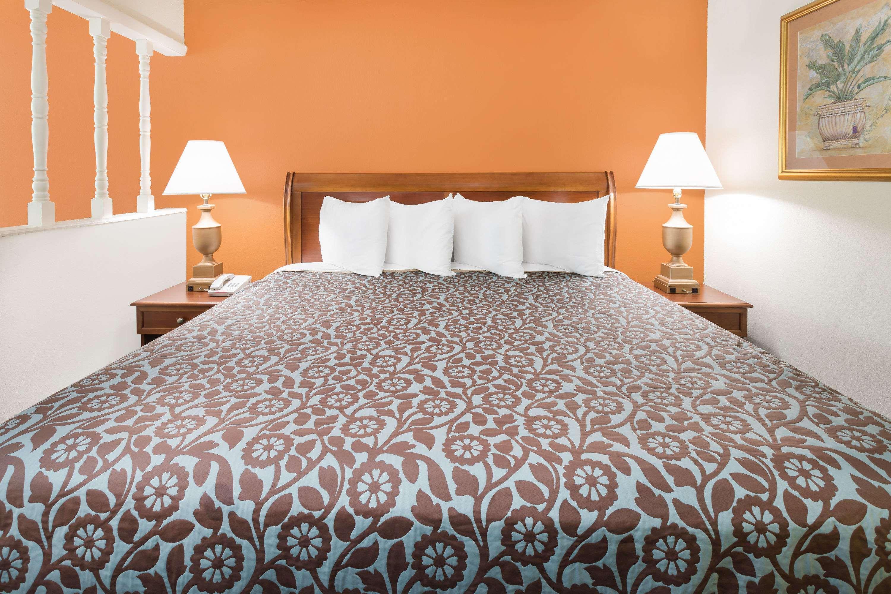 Days Inn By Wyndham Orangeburg South Exteriér fotografie