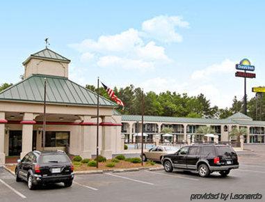 Days Inn By Wyndham Orangeburg South Exteriér fotografie